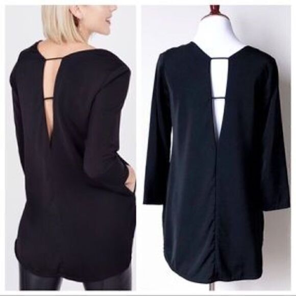 August 1 Eight • Cut Out Back Tunic - Picture 3 of 9